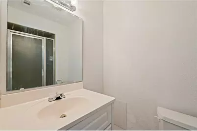 2402 21st Avenue N, Texas City, TX 77590 - Photo 24