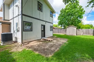 2402 21st Ave N, Texas City, TX 77590 - Photo 28