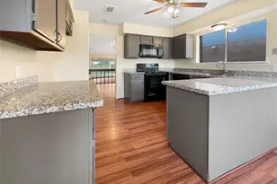 10619 Chapel Hill Dr, Houston, TX 77099 - Photo 10