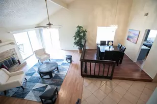 10619 Chapel Hill Dr, Houston, TX 77099 - Photo 6