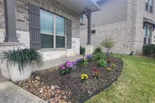 8506 Rialto Canal Loop, Houston, TX 77044 - Photo 2