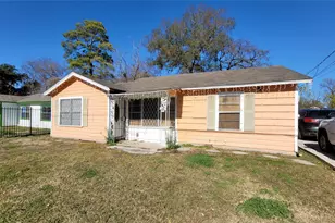 8429 Flintridge, South Houston, TX 77028 - Photo 2