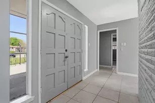 12811 Club Ln, Houston, TX 77099 - Photo 4