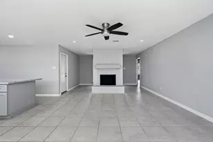 12811 Club Ln, Houston, TX 77099 - Photo 6