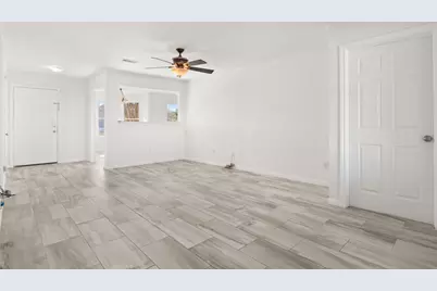 5061 Hauna Lane, Dickinson, TX 77539 - Photo 8