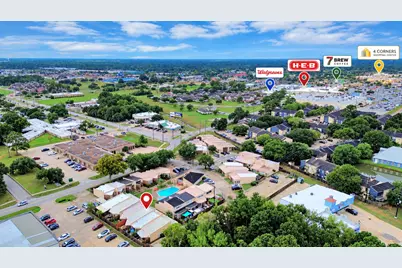 1014 Graham Drive #B4, Tomball, TX 77375 - Photo 6