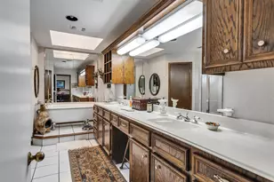 2434 Baycrest Dr, Houston, TX 77058 - Photo 20