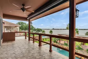 2434 Baycrest Dr, Houston, TX 77058 - Photo 18