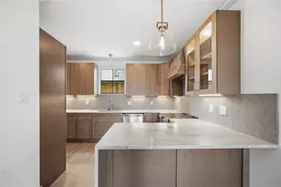 2606 Nantucket Dr, Houston, TX 77057 - Photo 6