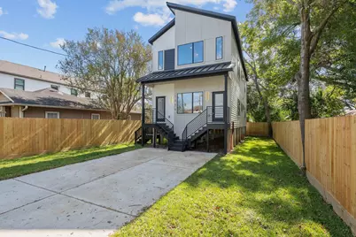 1216 Johnston Street #A/B, Houston, TX 77022 - Photo 2