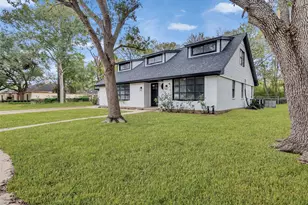 3709 Kettering Ave, Bay City, TX 77414 - Photo 2