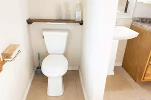 304 Van Winkle St, Lake Jackson, TX 77566 - Photo 20