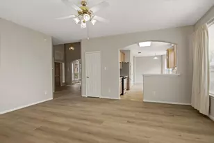 11511 Mill Bridge Ct, Sugar Land, TX 77498 - Photo 8