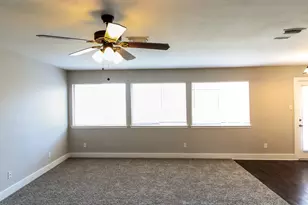 19419 Green Chase Ln, Houston, TX 77073 - Photo 8