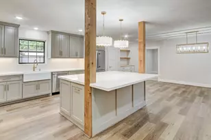 707 N Main St, Dayton, TX 77535 - Photo 10