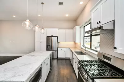 1258 N Post Oak Road #B, Houston, TX 77055 - Photo 24