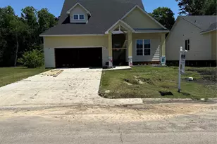 112 Harvey Blvd, Baytown, TX 77520 - Photo 2