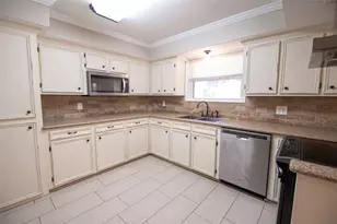 15443 San Jacinto St, Hamshire, TX 77622 - Photo 14