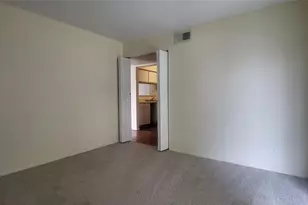 2822 S Bartell Dr, Houston, TX 77054 - Photo 12