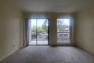 2822 S Bartell Dr, Houston, TX 77054 - Photo 8