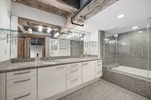 915 Franklin St, Houston, TX 77002 - Photo 30