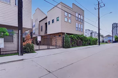 1420 Wilson Street, Houston, TX 77019 - Photo 2