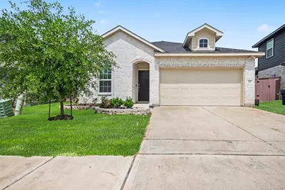 214 Water Grass Trail, Clute, TX 77531 - Photo 2