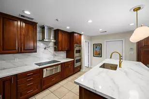 2 Cedar Lawn Dr N, Galveston, TX 77551 - Photo 14