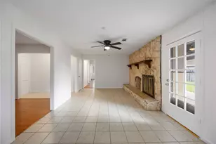 814 Alyse St, Deer Park, TX 77536 - Photo 4