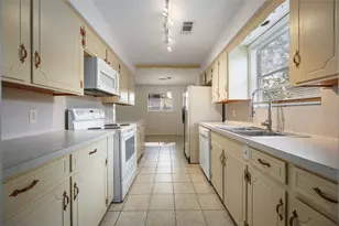 814 Alyse St, Deer Park, TX 77536 - Photo 12