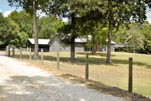 840 Horace Bonds Rd, Livingston, TX 77351 - Photo 1