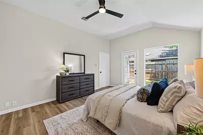 3311 S Briar Knoll Drive, Houston, TX 77082 - Photo 18