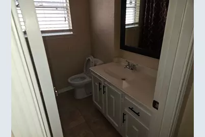 7911 Southmeadow Drive, Houston, TX 77071 - Photo 14