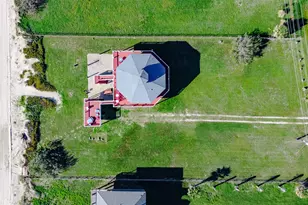 1508 Hwy 87, Gilchrist, TX 77617 - Photo 2