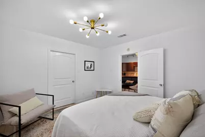 2219 Sealy Street, Galveston, TX 77550 - Photo 28