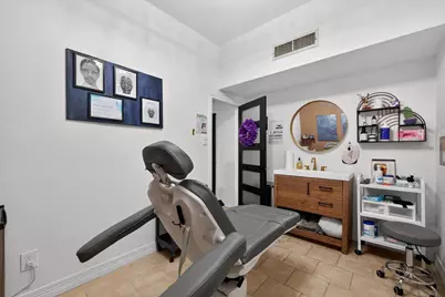 2219 Sealy Street, Galveston, TX 77550 - Photo 16