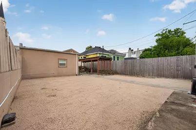 2219 Sealy Street, Galveston, TX 77550 - Photo 34