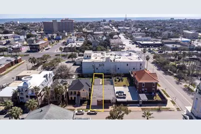 2219 Sealy Street, Galveston, TX 77550 - Photo 36