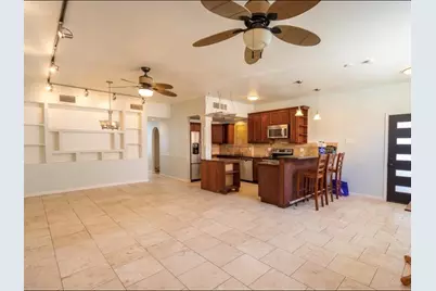 2219 Sealy Street, Galveston, TX 77550 - Photo 38
