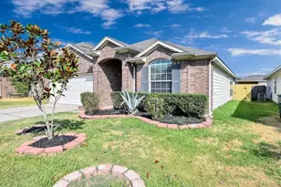 19454 Plantation Cove Ln, Katy, TX 77449 - Photo 2