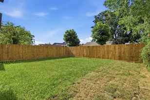 2516 Lucky St, Houston, TX 77088 - Photo 26