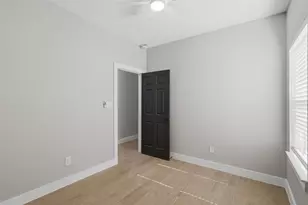2516 Lucky St, Houston, TX 77088 - Photo 20