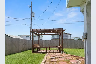 4014 Kent Drive, Galveston, TX 77554 - Photo 24