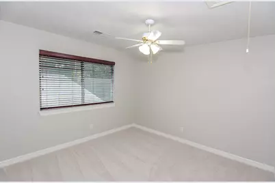 6807 Queensclub Drive, Houston, TX 77069 - Photo 32