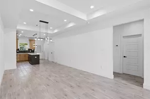 5515 Elm Springs Dr, Houston, TX 77048 - Photo 24