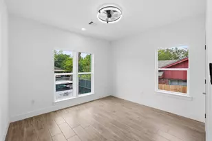 5515 Elm Springs Dr, Houston, TX 77048 - Photo 24