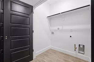 5515 Elm Springs Dr, Houston, TX 77048 - Photo 10