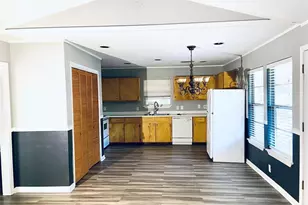 88 Gazebo St, Huntsville, TX 77340 - Photo 4