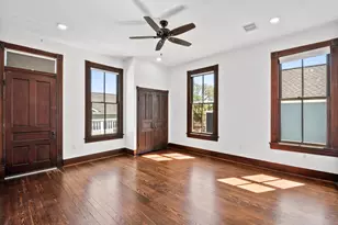 902 9th St, Galveston, TX 77550 - Photo 6