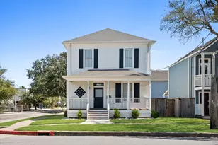 902 9th St, Galveston, TX 77550 - Photo 32